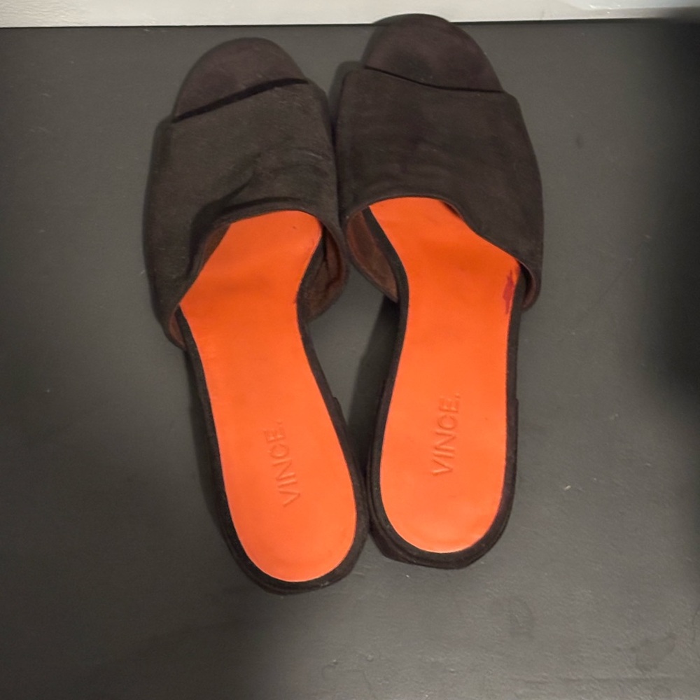 Vince. Block Heeled Mules Sandals Slides